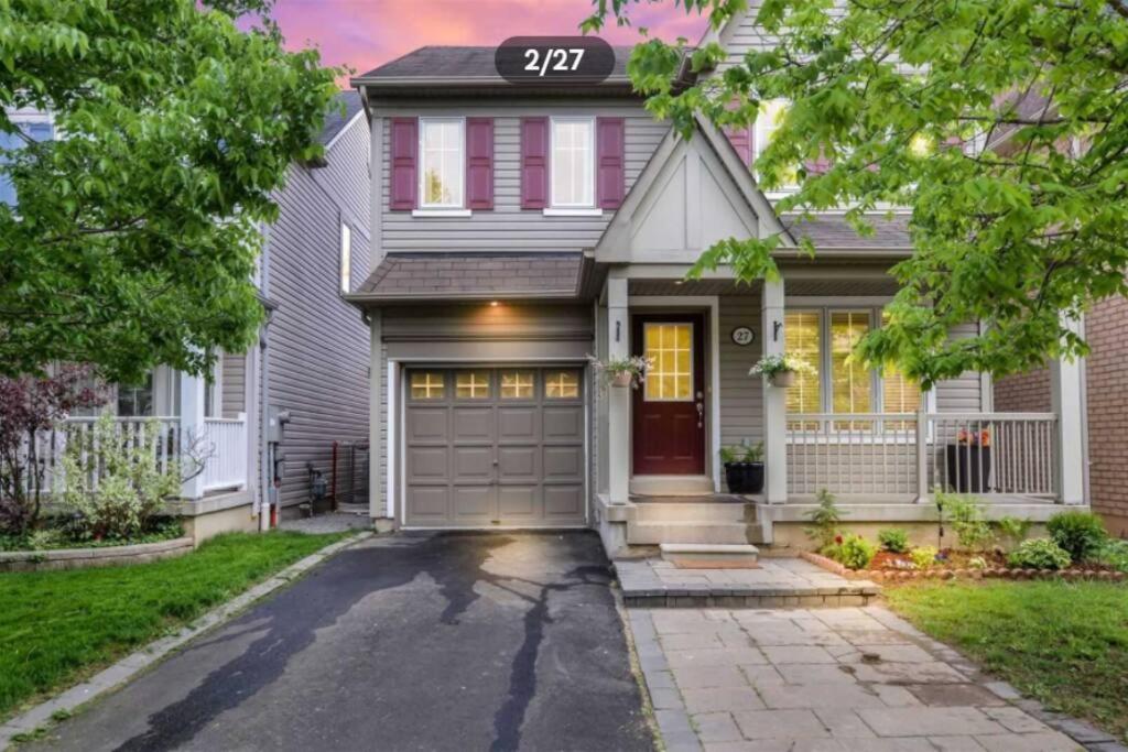 Entire 4 Bed Room Detached Residential Home 아약스 외부 사진